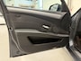 BMW 5-Serie Touring 520i High Exe aut. UNIEK 124DKM!!/PLATINGRAU/TREKHAAK/ZWART LEER COMFORT-SPORT+MEMORY//BI-XENON/NAVI PROF/ECC/CRUISE/STOELVERW/UNIEKE AUTO/1E EIGENAAR/YOUNGTIMER