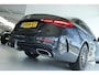 Mercedes-Benz C-klasse 300 AMG Line ''OP AFSPRAAK'' | Cruise Control | Trekhaak | Stoelverwarming | Navi | Carplay | Sfeerverlichting | 19 Inch | LED | Camera |