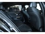 Mercedes-Benz C-klasse 300 AMG Line ''OP AFSPRAAK'' | Cruise Control | Trekhaak | Stoelverwarming | Navi | Carplay | Sfeerverlichting | 19 Inch | LED | Camera |