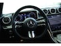 Mercedes-Benz C-klasse 300 AMG Line ''OP AFSPRAAK'' | Cruise Control | Trekhaak | Stoelverwarming | Navi | Carplay | Sfeerverlichting | 19 Inch | LED | Camera |