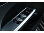 Mercedes-Benz C-klasse 300 AMG Line ''OP AFSPRAAK'' | Cruise Control | Trekhaak | Stoelverwarming | Navi | Carplay | Sfeerverlichting | 19 Inch | LED | Camera |