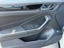 Volkswagen T-Roc 1.5 TSI 150pk DSG R-Line | Black Style | Panoramadak | Camera | Keyless | Elek. Achterklep | Dode hoek | Rijklaar incl. 1 jaar Bovag garantie