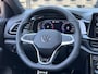 Volkswagen T-Roc 1.5 TSI 150pk DSG R-Line | Black Style | Panoramadak | Camera | Keyless | Elek. Achterklep | Dode hoek | Rijklaar incl. 1 jaar Bovag garantie