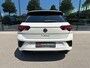 Volkswagen T-Roc 1.5 TSI 150pk DSG R-Line | Black Style | Panoramadak | Camera | Keyless | Elek. Achterklep | Dode hoek | Rijklaar incl. 1 jaar Bovag garantie