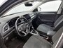 Volkswagen T-Roc 1.5 TSI Style | 150 PK | Automaat | Keyless | Digital Cockpit PRO | Stoelverwarming | Parkeercamera | Art-Velours Stoelen | All Season Banden