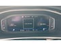 Volkswagen T-Roc 1.5 TSI R-Line | 150 PK | Black Style | Lederen Bekleding | Top-Sport Stoelen | Stoelverwarming | Park Assist | Keyless | Digital Cockpit PRO | Panorama Schuif/Kantel Dak