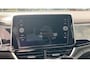 Volkswagen T-Roc 1.5 TSI R-Line | 150 PK | Black Style | Lederen Bekleding | Top-Sport Stoelen | Stoelverwarming | Park Assist | Keyless | Digital Cockpit PRO | Panorama Schuif/Kantel Dak