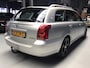 Toyota Avensis Wagon 1.8 VVTi Linea Terra I New Apk + Kln Brt I Trekhaak I Airco I 16inch LMV I Isofix I Compl. Onderhoud I 130PK.