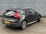 Volvo V40 Cross Country 1.5 T3 Polar+ Luxury | Trekhaak | Lederen Bekleding | Achteruitrijcamera | Parkeersensoren | Cruise Control Adaptief | BLIS | Navigatie | High Performance Audio | LED Koplampen | Elektrisch Verstelbare Stoel | Parkeerverwarming | Panoramadak