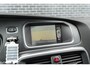 Volvo V40 Cross Country 1.5 T3 Polar+ Luxury | Trekhaak | Lederen Bekleding | Achteruitrijcamera | Parkeersensoren | Cruise Control Adaptief | BLIS | Navigatie | High Performance Audio | LED Koplampen | Elektrisch Verstelbare Stoel | Parkeerverwarming | Panoramadak