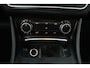 Mercedes-Benz A-klasse 160 Ambition Automaat (PANORAMADAK, NAVIGATIE, LED. MULTIMEDIA, STUURBEDIENING, CRUISE)