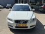 Volvo V70 2.5T 231pk Momentum Xenon Stoelverwarming V+A