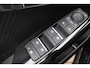 Toyota Urban Cruiser Dynamic 61 kWh direct leverbaar.