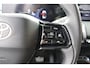 Toyota Urban Cruiser Dynamic 61 kWh direct leverbaar.