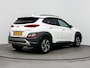 Hyundai Kona 1.6 GDI HEV FASHION DESIGN | ALL SEASONS | NAVI | CAMERA | CRUISE | LEDER | PRIVACY GLASS | DODEHOEK SPIEGELS | 16'' LM VELGEN | AUTOMAAT | HYBRID | LAGE KMSTAND! | FABRIEKSGARANTIE GELDIG T/M 9-2028! |