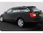 Skoda Octavia Combi 1.2 TSI Greentech Style Automaat (NAVIGATIE, STOELVERWARMING, TREKHAAK, CLIMA, STUURBEDIENING)