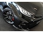 Toyota Yaris 1.6 GR Performance, Milltek, KW Schroefset, Suede stuurwiel, Dakspoiler