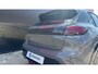 Peugeot 208 GT | Elektrische parkeerrem | Extra getinte achterste zijruiten en achterruit | Extra getinte achterste zijruiten en achterruit