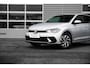 Volkswagen Polo Life Edition Inclusief €2000,- inruilvoordeel + €1000,- korting | 'App-Connect' draadloze smartphone integratie | Airconditioning automatisch (Climatronic), 2-zone | Buitenspiegels elektrisch instel- verwarm- en inklapbaar