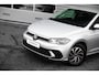 Volkswagen Polo Life Edition Inclusief €2000,- inruilvoordeel + €1000,- korting | 'App-Connect' draadloze smartphone integratie | Airconditioning automatisch (Climatronic), 2-zone | Buitenspiegels elektrisch instel- verwarm- en inklapbaar