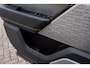 Land Rover Range Rover Velar 2.0 P300 Turbo AWD R-Dynamic SE ACC Stoelvent. HuD