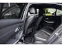 BMW 3-Serie 320i Executive Edition M-Sport Dravitgrau | 19" | NL Auto