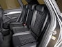 Audi Q5 55 TFSI e quattro Competition 367pk / Panorama dak / Adaptieve cruise control / Stoelverwarming / Dodehoekdetectie / Achtertuitrijcamera / Apple carplay /
