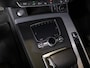 Audi Q5 55 TFSI e quattro Competition 367pk / Panorama dak / Adaptieve cruise control / Stoelverwarming / Dodehoekdetectie / Achtertuitrijcamera / Apple carplay /