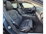 Volvo V60 2.0 T8 Phev AWD Plus Dark 19” Wielen - Panoramadak - Lighting – Harman Kardon Audio - 360 Camera -RA00 Interieur vol leder – voorruit verwarming - Achterbank verwarming - Memory stoelen