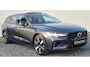 Volvo V60 2.0 T8 Phev AWD Plus Dark 19” Wielen - Panoramadak - Lighting – Harman Kardon Audio - 360 Camera -RA00 Interieur vol leder – voorruit verwarming - Achterbank verwarming - Memory stoelen