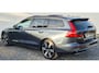 Volvo V60 2.0 T8 Phev AWD Plus Dark 19” Wielen - Panoramadak - Lighting – Harman Kardon Audio - 360 Camera -RA00 Interieur vol leder – voorruit verwarming - Achterbank verwarming - Memory stoelen