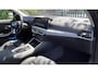 BMW 3-Serie Touring 318i Facelift model | Sportstoelen | 19 Inch | NL-Auto |