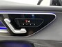Mercedes-Benz GLC 300 e 4MATIC Plug-In Hybride | Trekhaak | Memory | Stuur en Stoelverwarming | Dode Hoek Ass. | CarPlay | Inclusief 24 maanden Mercedes-Benz Certified garantie voor Europa.