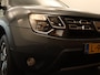 Dacia Duster 1.2 TCe 4x2 Blackshadow - VASTE 13 POLIGE TREKHAAK - TREKGEWICHT 1500 KG - BLUETOOTH - ONDERHOUDSHISTORIE AANWEZIG - PARKEERSENSOREN  ACHTER- CRUISE CONTROL - 16 INCH LICHT METALEN VELGEN MET 4 SEIZOENENBANDEN - NAVIGATIE - DAKRAILS