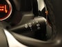 Dacia Duster 1.2 TCe 4x2 Blackshadow - VASTE 13 POLIGE TREKHAAK - TREKGEWICHT 1500 KG - BLUETOOTH - ONDERHOUDSHISTORIE AANWEZIG - PARKEERSENSOREN  ACHTER- CRUISE CONTROL - 16 INCH LICHT METALEN VELGEN MET 4 SEIZOENENBANDEN - NAVIGATIE - DAKRAILS
