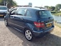 Mercedes-Benz B-klasse 170 Automaat - Airco ***WEGENS DE EXTREME WARMTE ZIJN WIJ VRIJDAG 26 JUNI VANAF 13:00 UUR GESLOTEN! ZATERDAG WEER GEOPEND VAN 09:00- TOT 15:00 UUR.***