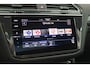 Volkswagen Tiguan Allspace 1.5 TSI Highline R-line Blackstyle 7-Persoons Panoramadak, 20'' Inch, Mooie en nette auto!
