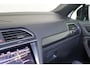 Volkswagen Tiguan Allspace 1.5 TSI Highline R-line Blackstyle 7-Persoons Panoramadak, 20'' Inch, Mooie en nette auto!