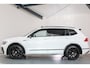 Volkswagen Tiguan Allspace 1.5 TSI Highline R-line Blackstyle 7-Persoons Panoramadak, 20'' Inch, Mooie en nette auto!