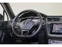 Volkswagen Tiguan Allspace 1.5 TSI Highline R-line Blackstyle 7-Persoons Panoramadak, 20'' Inch, Mooie en nette auto!