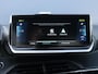 Peugeot e-2008 EV Allure Pack 50 kWh 1e Eigenaar | Camera | LED | Stoelverwarming | Navigatie 3D | 17" LMV | Apple Carplay & Android Auto