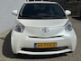 Toyota iQ 1.0 VVTi Comfort Automaat | NL auto | Eerste Eigenaar | Navi