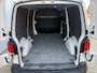 Volkswagen e-Transporter 113PK 37,3kWh L2H1 Elektrisch! 138KM WLTP Trekhaak Carplay Airco Stoelverwarming Parkeersensoren Transporter