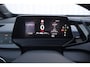 Volkswagen ID.3 145pk Pro 58 kWh | 18" Velgen | Stoelverwarming | All Season Banden | Camera | Apple Carplay/Android Auto