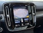 Volvo XC40 1.5 T3 Inscription / Automaat / NL-Auto / Dealer-Onderhouden / Vol-Leder / Open/Panodak / Stoelverwarming / Cruise-Control / Elektr.-Wegklapbare Trekhaak / Climate-Control / Standkachel / Digitaal-Dashboard / Keyless / LED / DAB / Navi / Apple-Carplay & Android-Auto / PDC-Achter met Camera / 19'' LMV / All-Season / ENZ.