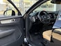 Volvo XC40 1.5 T3 Inscription / Automaat / NL-Auto / Dealer-Onderhouden / Vol-Leder / Open/Panodak / Stoelverwarming / Cruise-Control / Elektr.-Wegklapbare Trekhaak / Climate-Control / Standkachel / Digitaal-Dashboard / Keyless / LED / DAB / Navi / Apple-Carplay & Android-Auto / PDC-Achter met Camera / 19'' LMV / All-Season / ENZ.