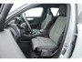Volvo XC40 2.0 B3 Essential | Apple CarPlay & Android Auto | Cruise | PDC V+A | Stoel-Stuurverw. | Camera | 19"