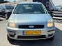 Ford Fusion 1.6-16V First Edition | 5drs | trekhaak | airco | pdc | nw apk bij levering !