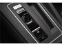 Volkswagen Golf 1.5 eTSI Move Style Pack ACC Camera 18"