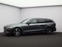 Volvo V60 2.0 B4 R-Design / Trekhaak / Stoelverwarming / Elektr. stoelverstelling bestuurder / Achteruitrijcamera / Keyless / BLIS
